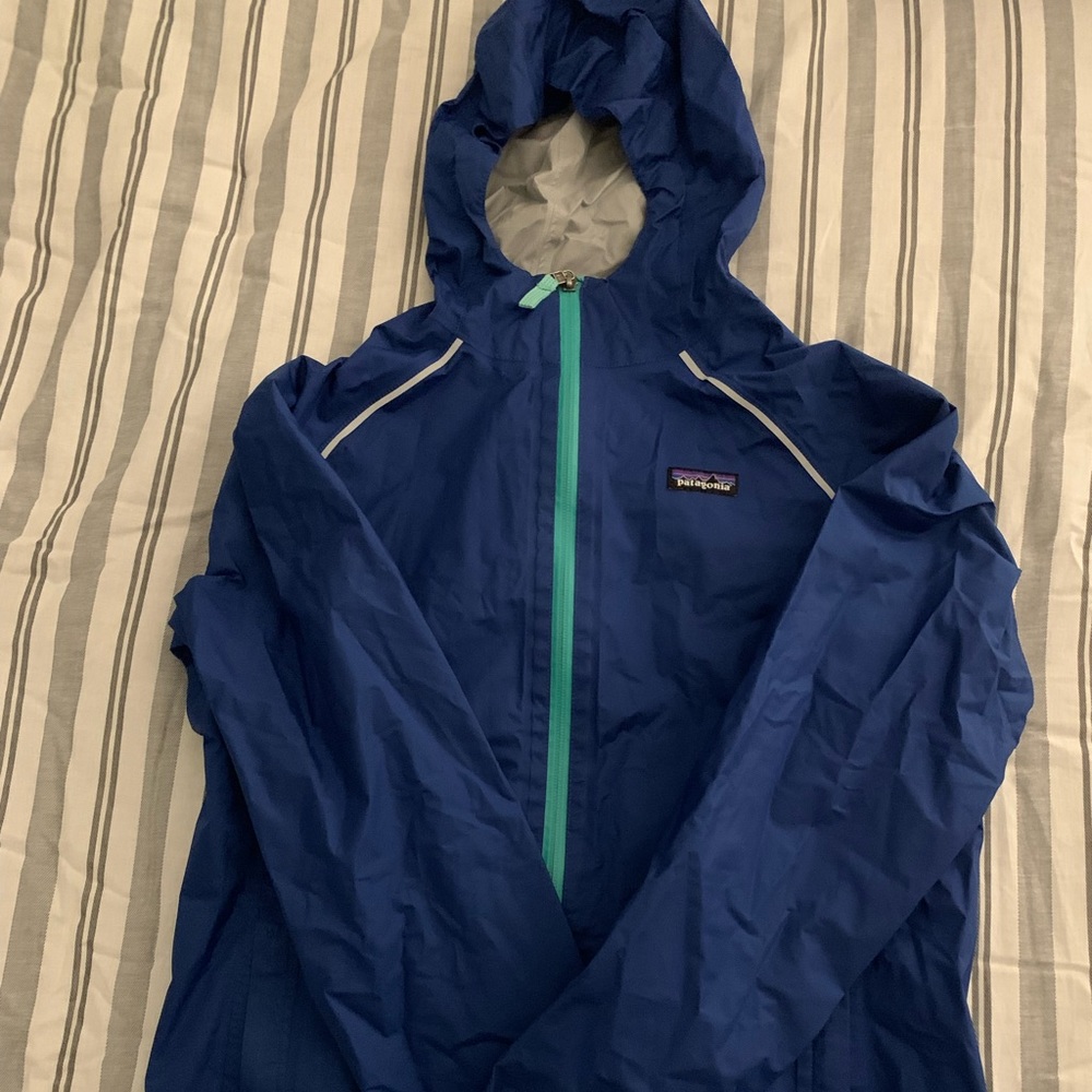 Patagonia Boys XXL Rain Jacket